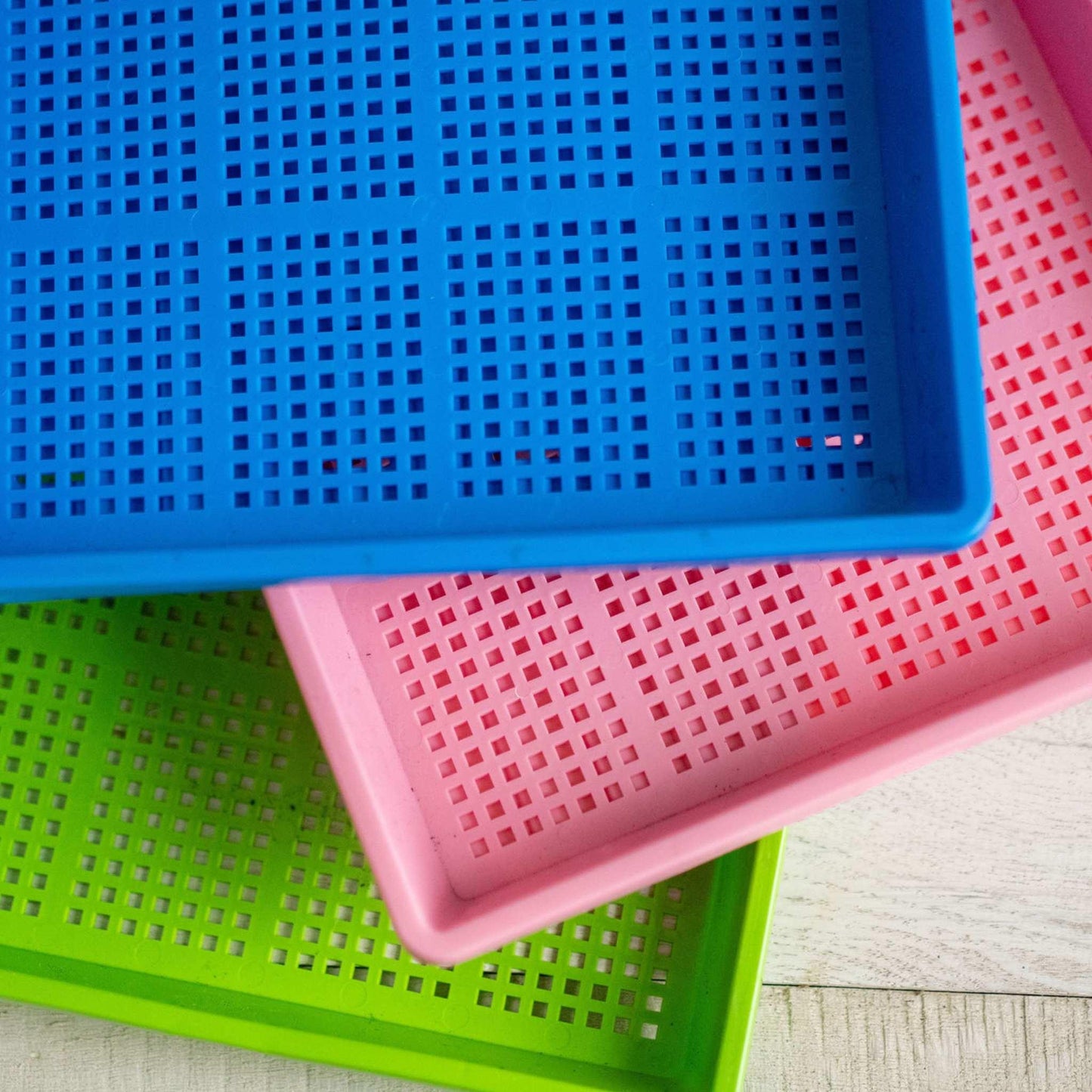 1020 Mesh Trays Shallow Extra Strength Colors 1" Deep